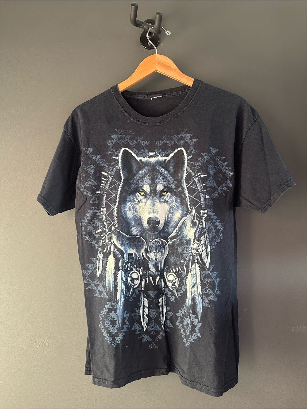 Anvil Black Wolf Dreamcatcher Graphic Tee